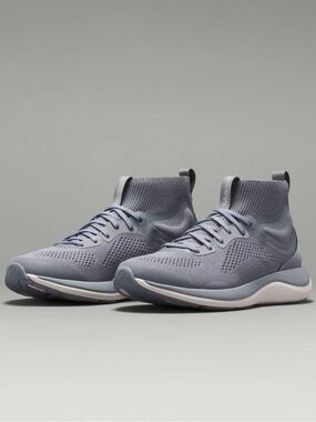 Lululemon • Chargefeel Mid Womens
Workout Shoe • Size 9.5